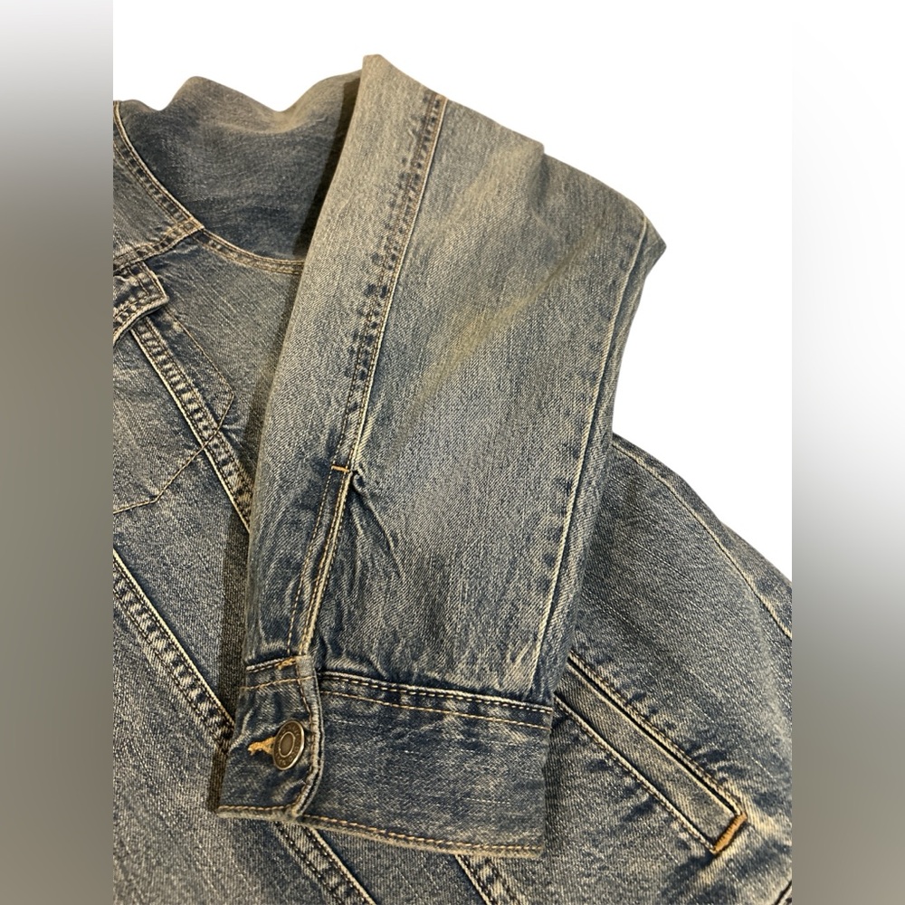 Old Navy Denim Jacket with Sherpa Lining - Picture 7 of 7
